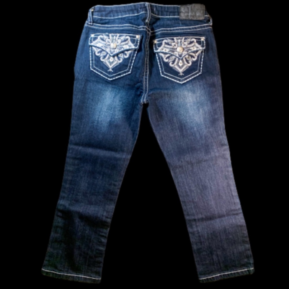 Sound girl jean Capri style blue color